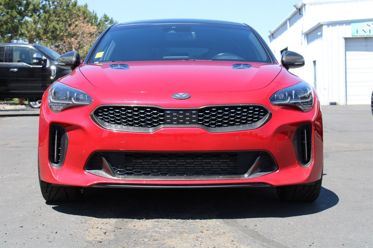 Used 2018 Kia Stinger GT2 AWD/4WD image 6
