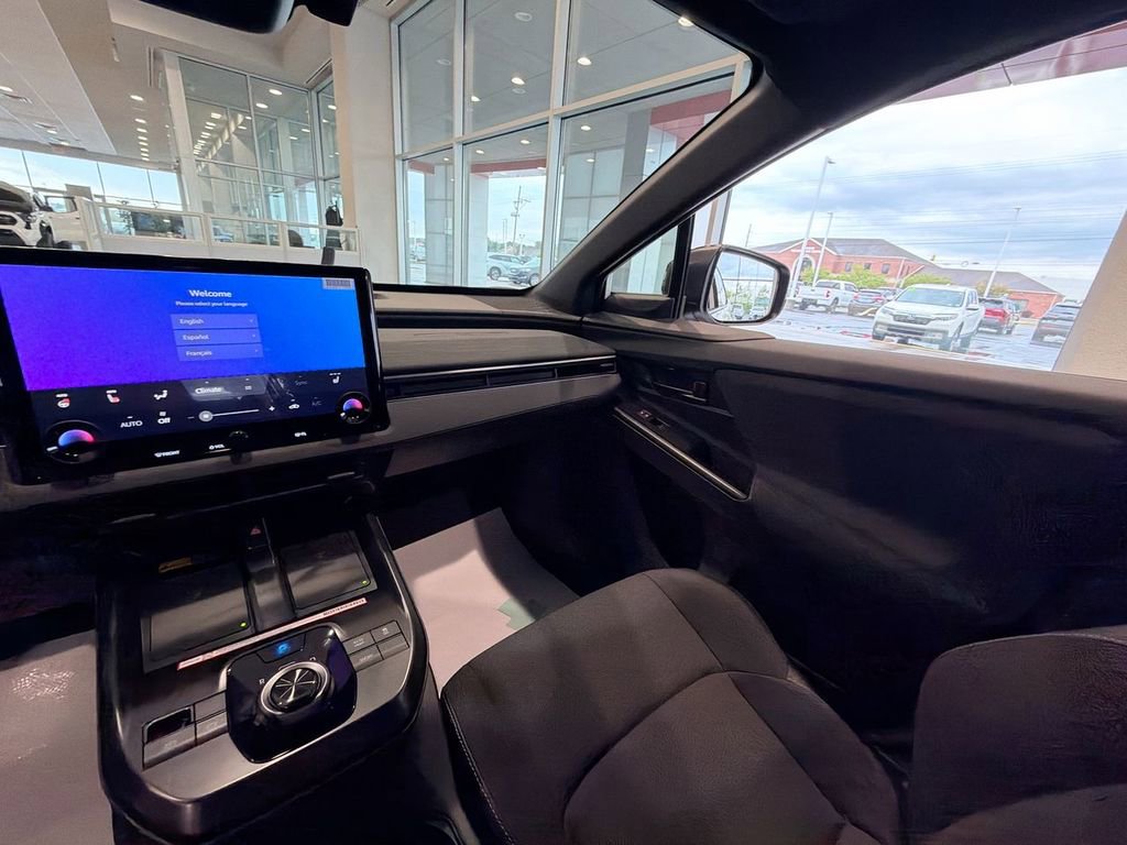 New 2026 Toyota C-HR AWD/4WD image 11