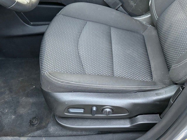 Certified 2023 GMC Terrain SLE w/ Driver Convenience Package image 31