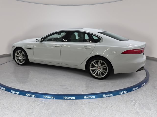 Used 2016 Jaguar XF Prestige AWD/4WD image 8