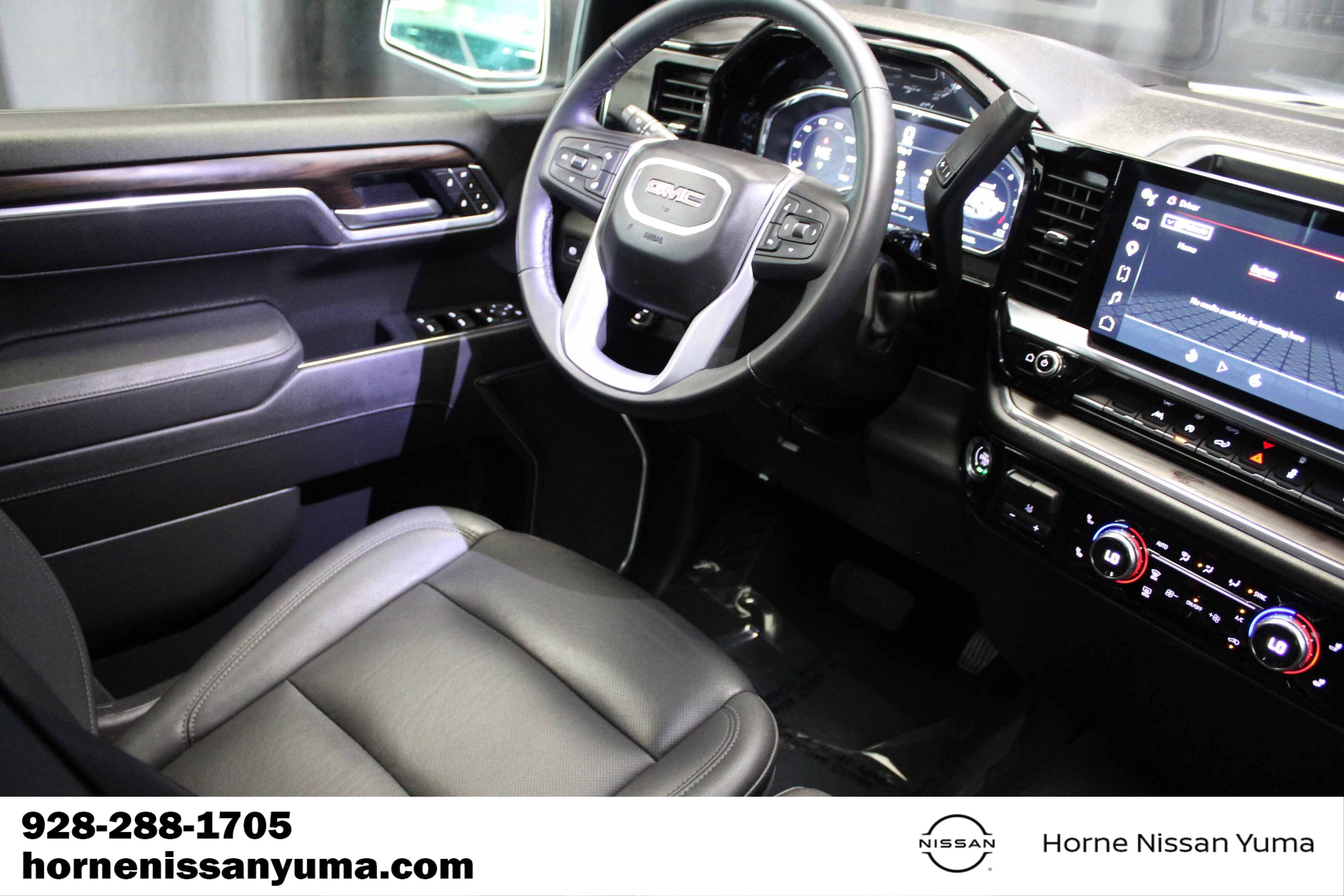Used 2025 GMC Sierra 1500 SLT AWD/4WD image 10
