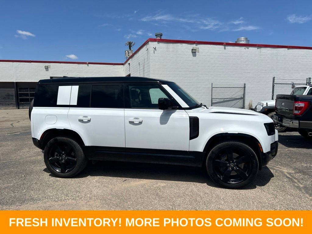 Used 2025 Land Rover Defender 110 X-Dynamic SE AWD/4WD image 2