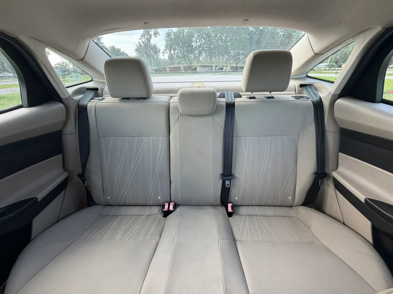 Used 2017 Ford Focus SE FWD image 37
