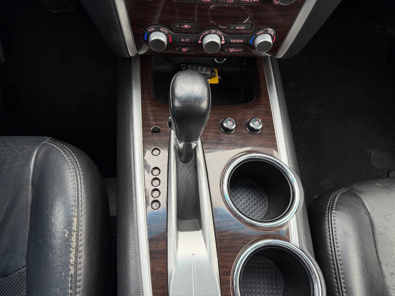 Used 2014 Nissan Pathfinder Platinum w/ Platinum Premium Package image 18