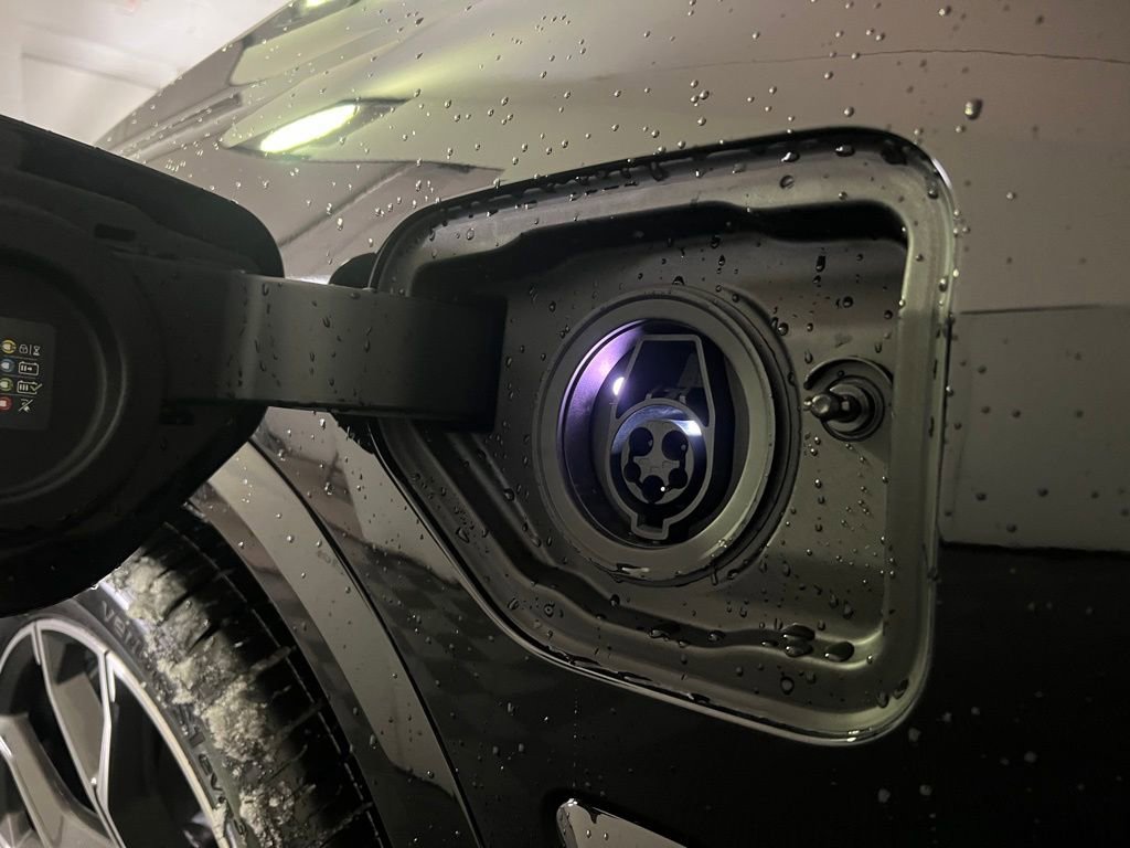 New 2026 BMW X5 xDrive50e w/ M Sport Package image 12