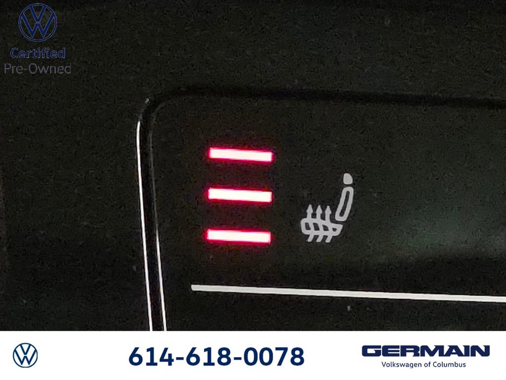 Used 2025 Volkswagen Taos SE image 30