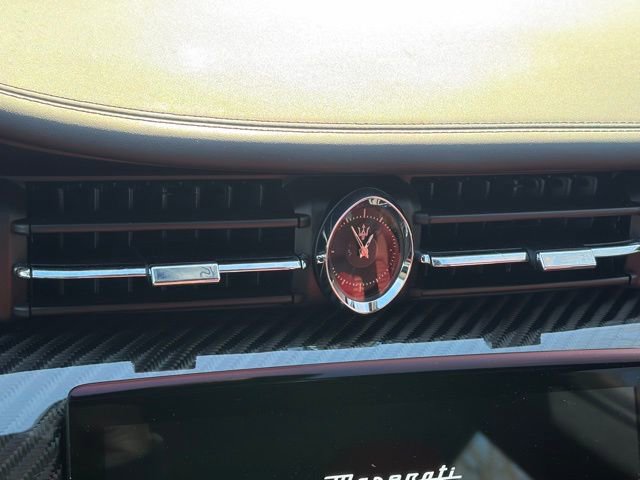 Used 2022 Maserati Quattroporte Trofeo image 26