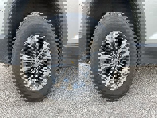 Used 2025 Chevrolet Equinox LT image 9