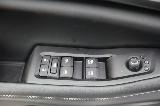 New 2025 Jeep Grand Cherokee L Altitude image 10