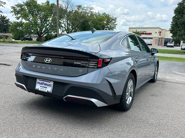 New 2026 Hyundai Sonata SE FWD image 5
