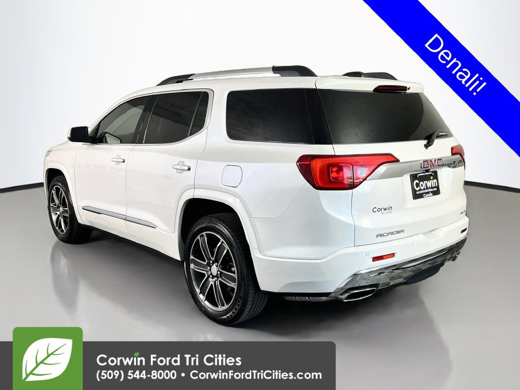 Used 2019 GMC Acadia Denali w/ Technology Package AWD/4WD image 10