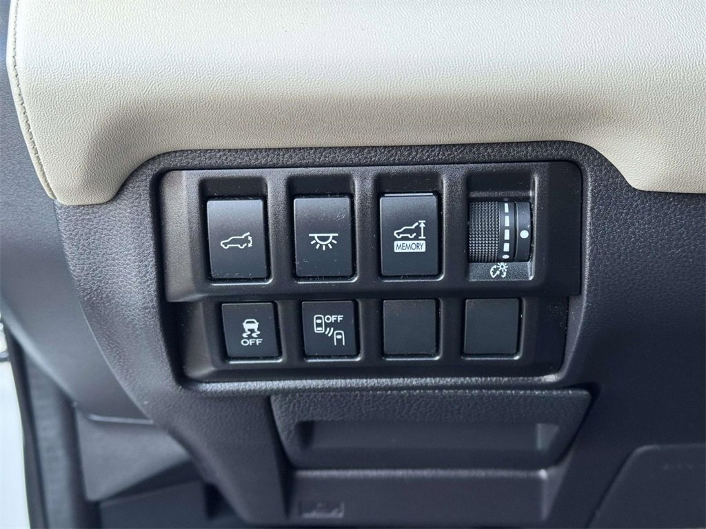 Used 2022 Subaru Ascent Touring image 18