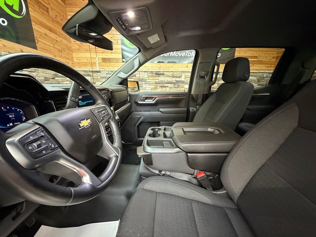 Used 2023 Chevrolet Silverado 1500 LT image 11