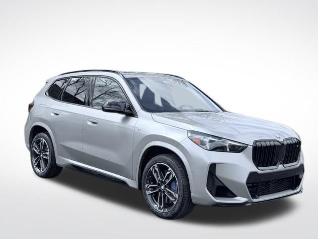 Certified 2024 BMW X1 M35i w/ Premium Package AWD/4WD image 4