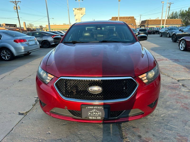 Used 2013 Ford Taurus SHO image 2