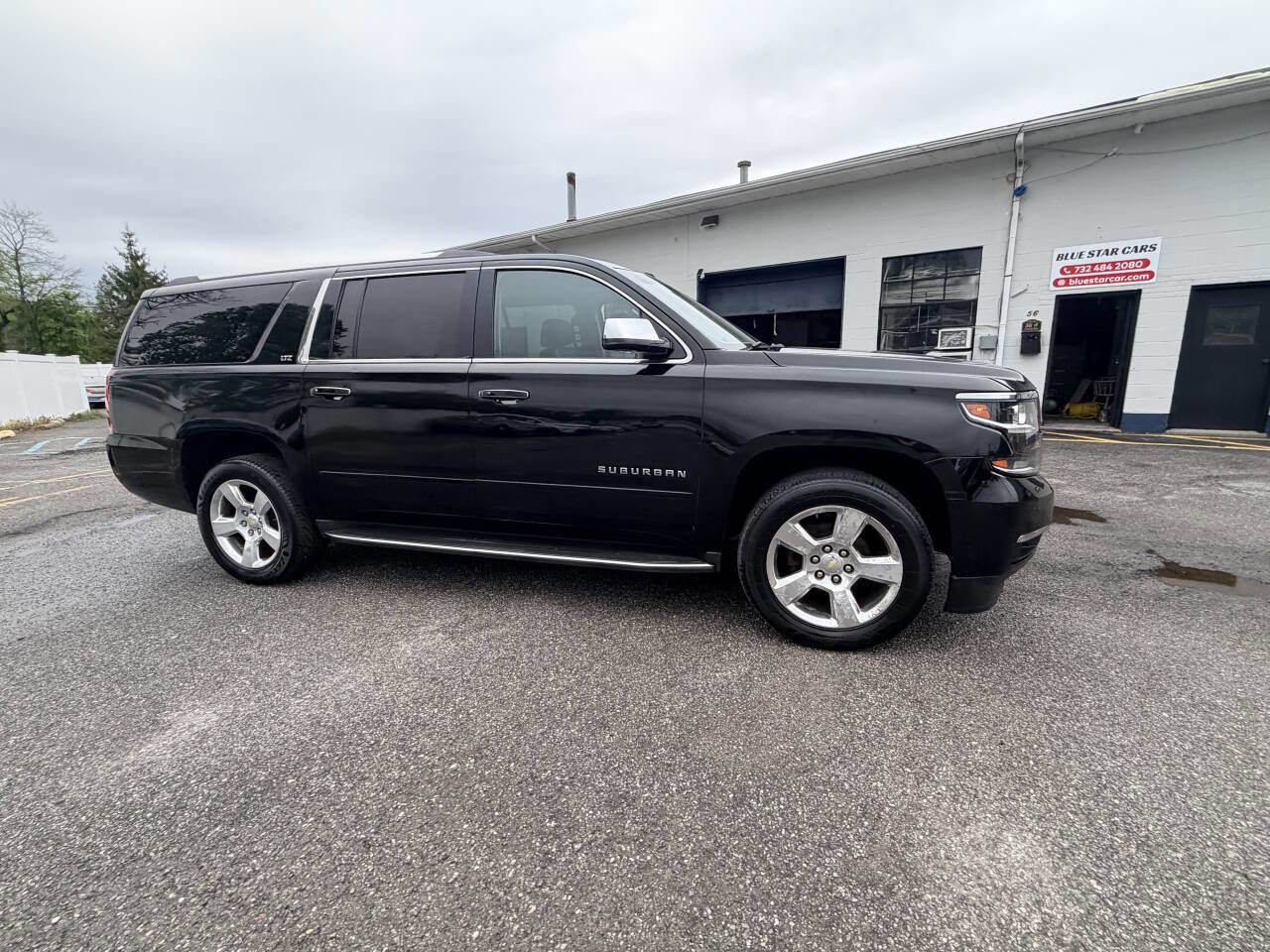 Used 2015 Chevrolet Suburban LTZ AWD/4WD image 7
