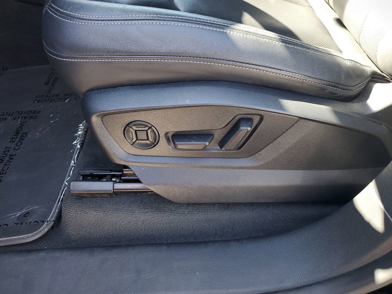 Used 2023 Audi Q8 Premium Plus w/ Premium Plus Package image 20