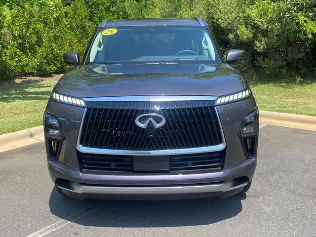 Used 2025 INFINITI QX80 Luxe RWD image 2