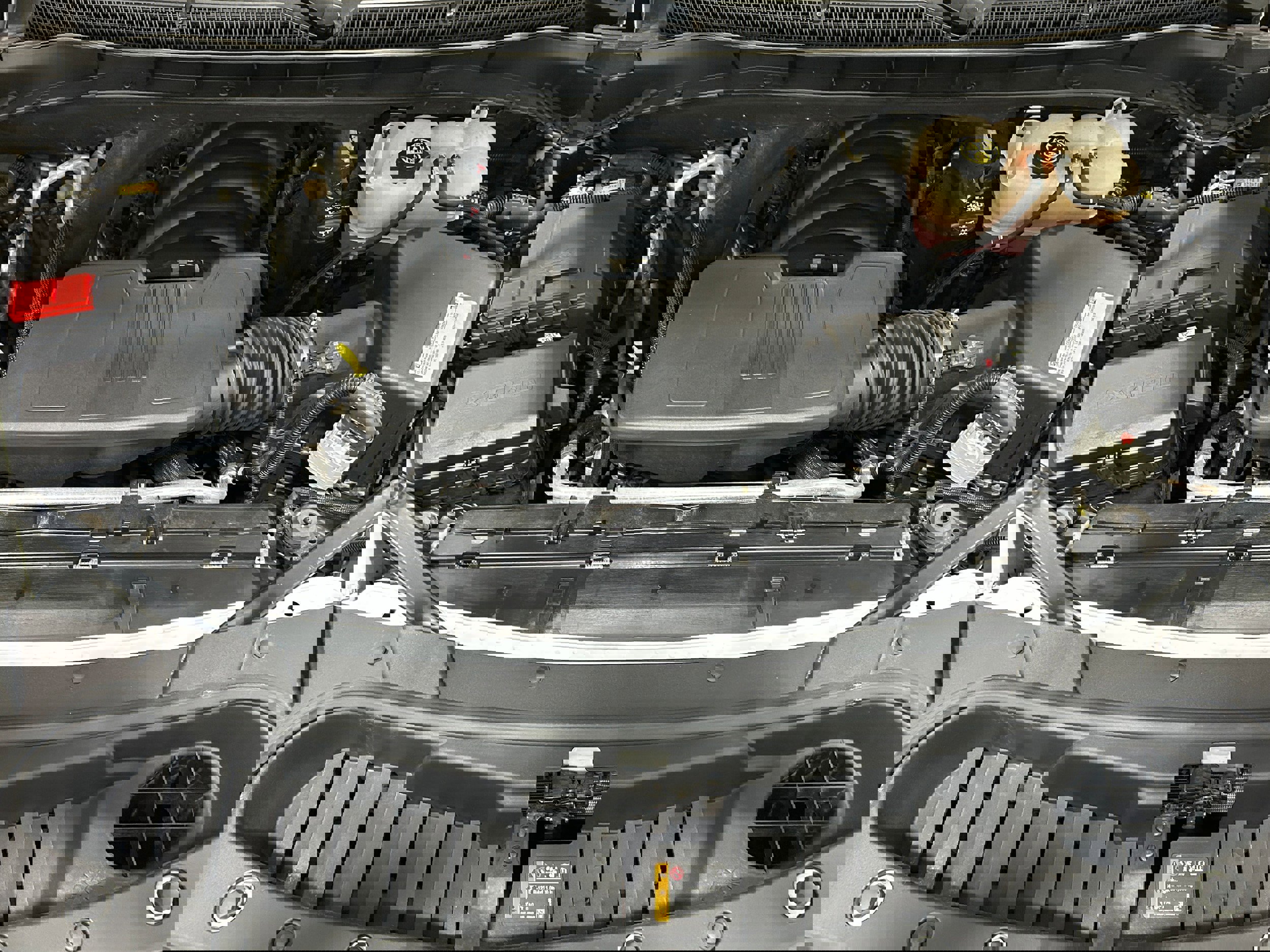 Used 2021 Chevrolet Suburban Z71 AWD/4WD image 19