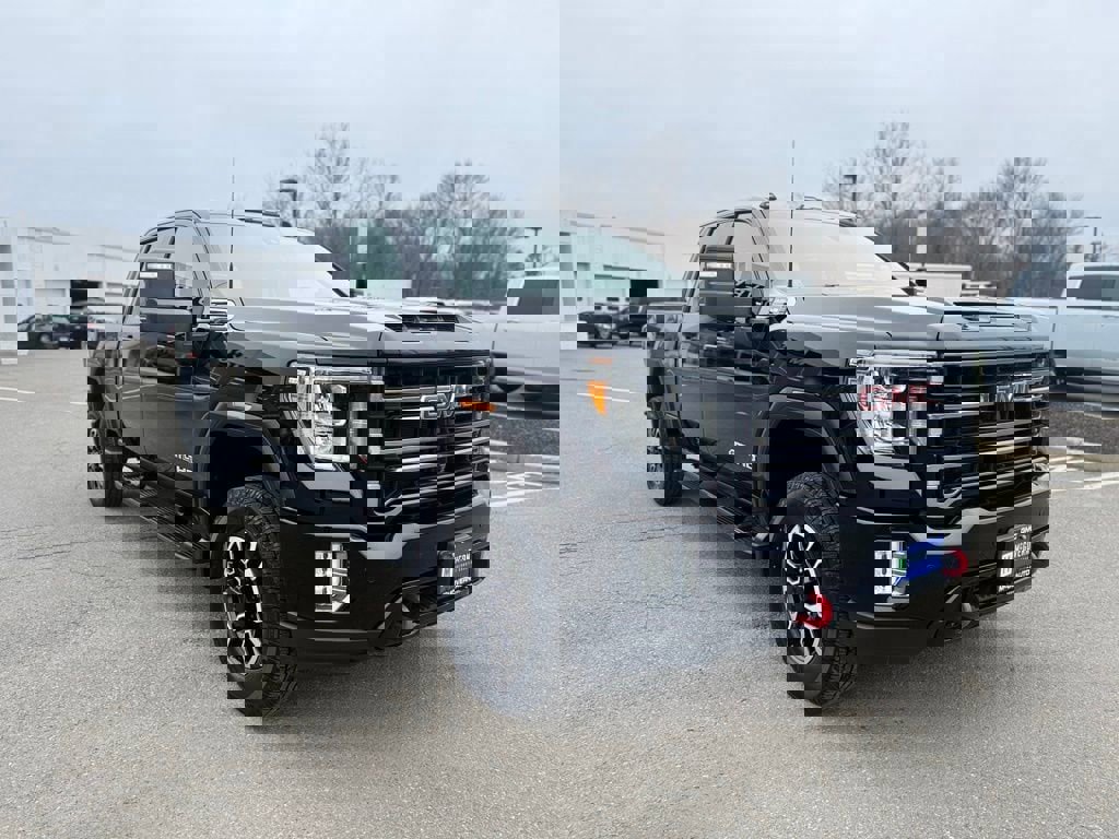 Used 2020 GMC Sierra 2500 AT4 w/ Technology Package image 8