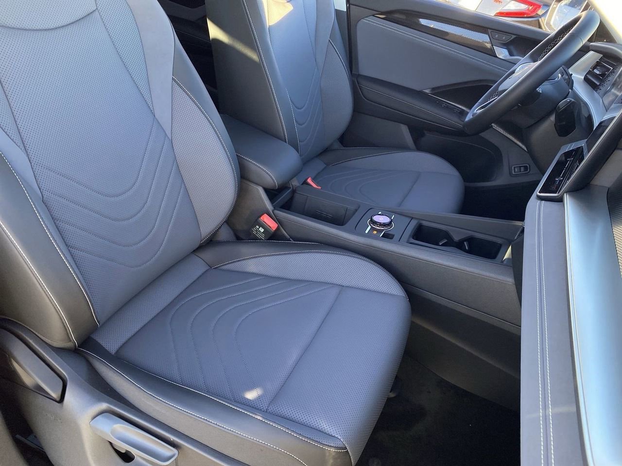 New 2026 Volkswagen Tiguan SE image 7