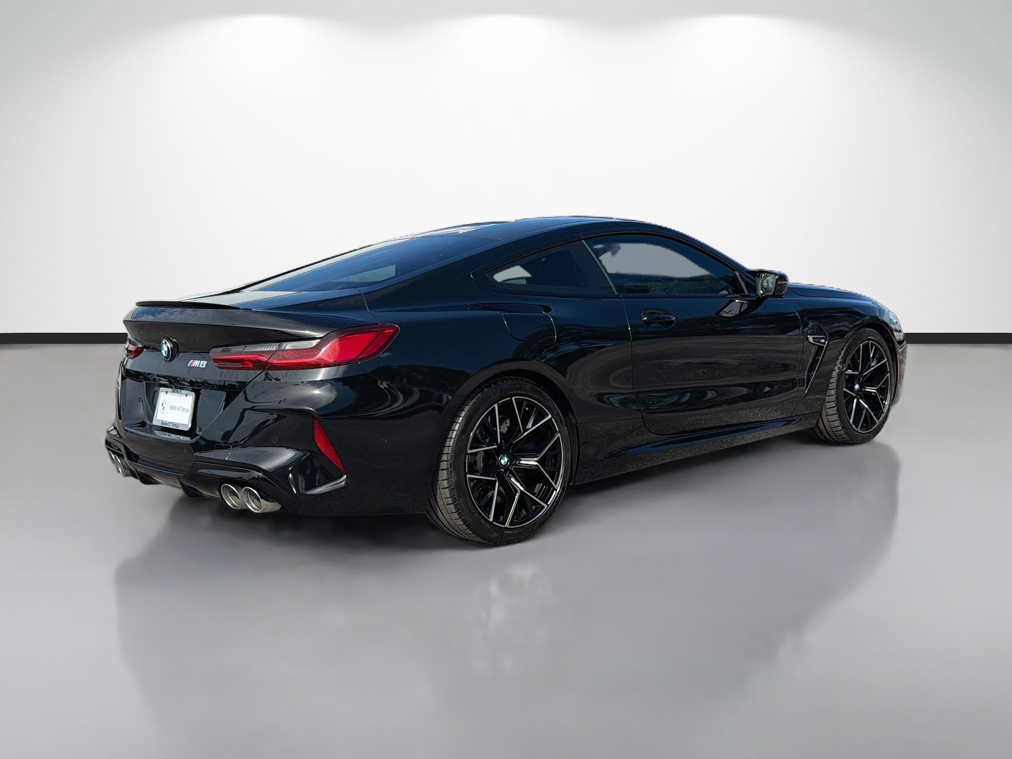 Used 2020 BMW M8 Coupe w/ M Driver's Package AWD/4WD image 3