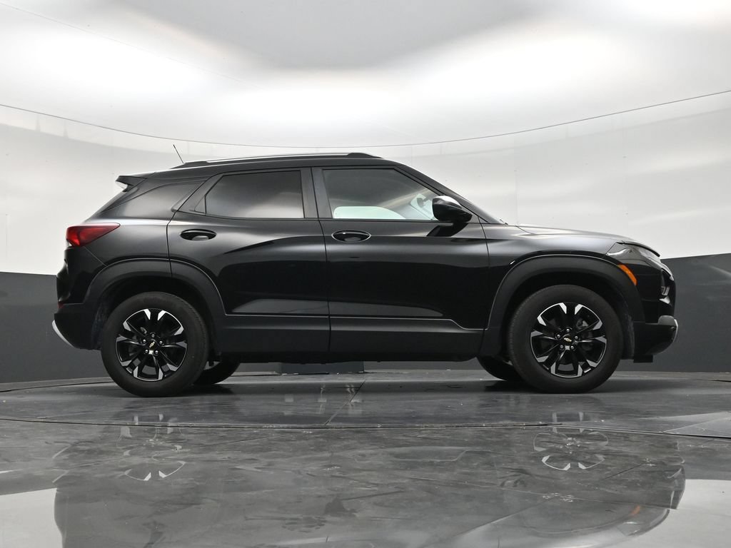 Used 2023 Chevrolet TrailBlazer LT FWD image 25