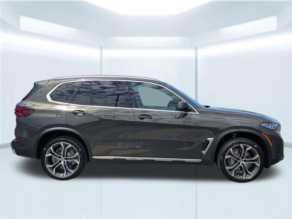New 2026 BMW X5 xDrive50e AWD/4WD image 6