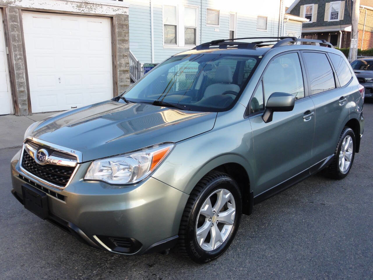 Used 2014 Subaru Forester 2.5i Premium w/ All-Weather Package AWD/4WD image 38