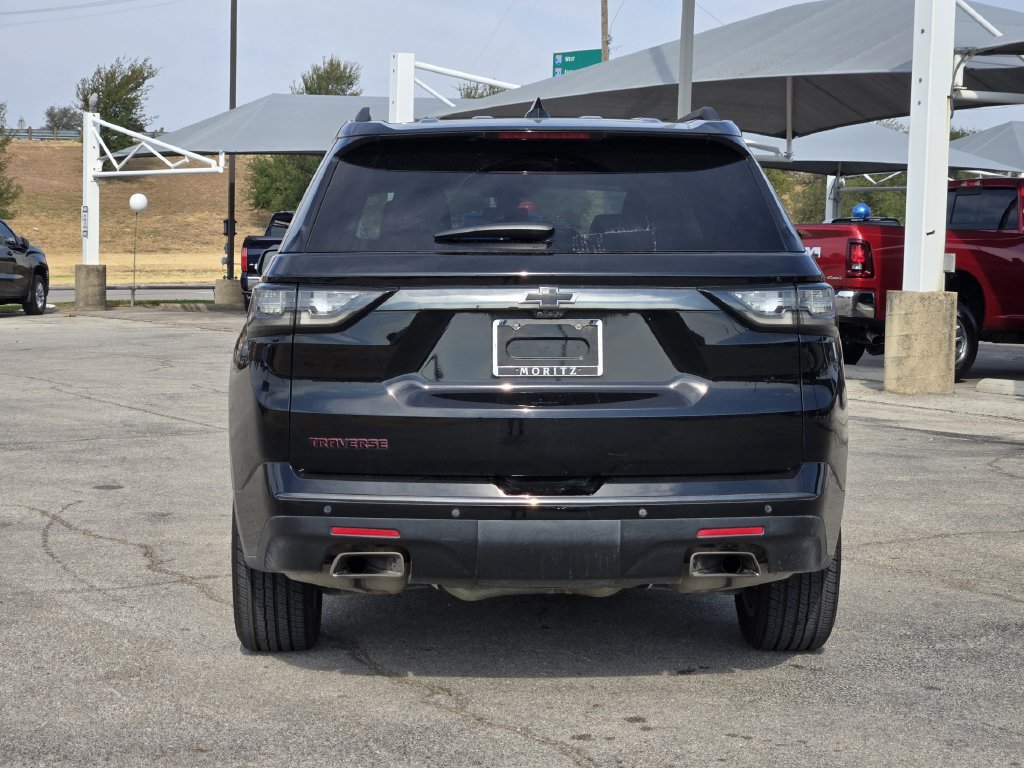 Used 2021 Chevrolet Traverse Premier w/ Redline Edition FWD image 6