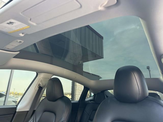 Used 2021 Tesla Model Y Performance image 14