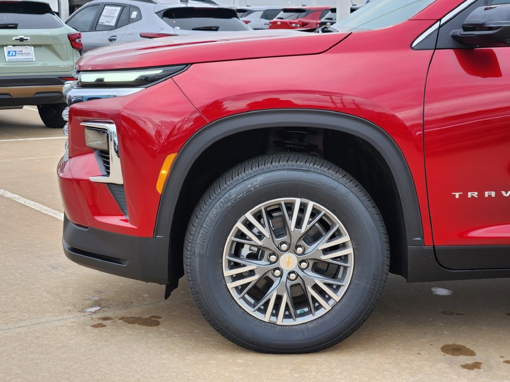 New 2026 Chevrolet Traverse LT w/ Driver Confidence Package FWD image 5