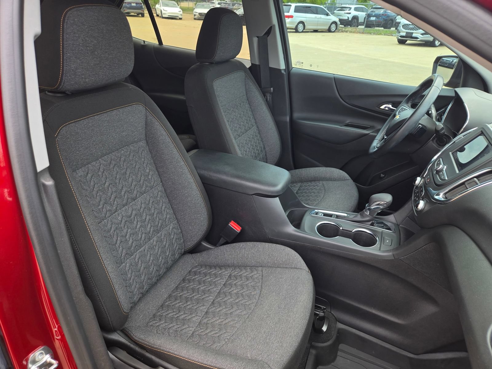Used 2024 Chevrolet Equinox LT w/ LPO, Floor Liner Package FWD image 24