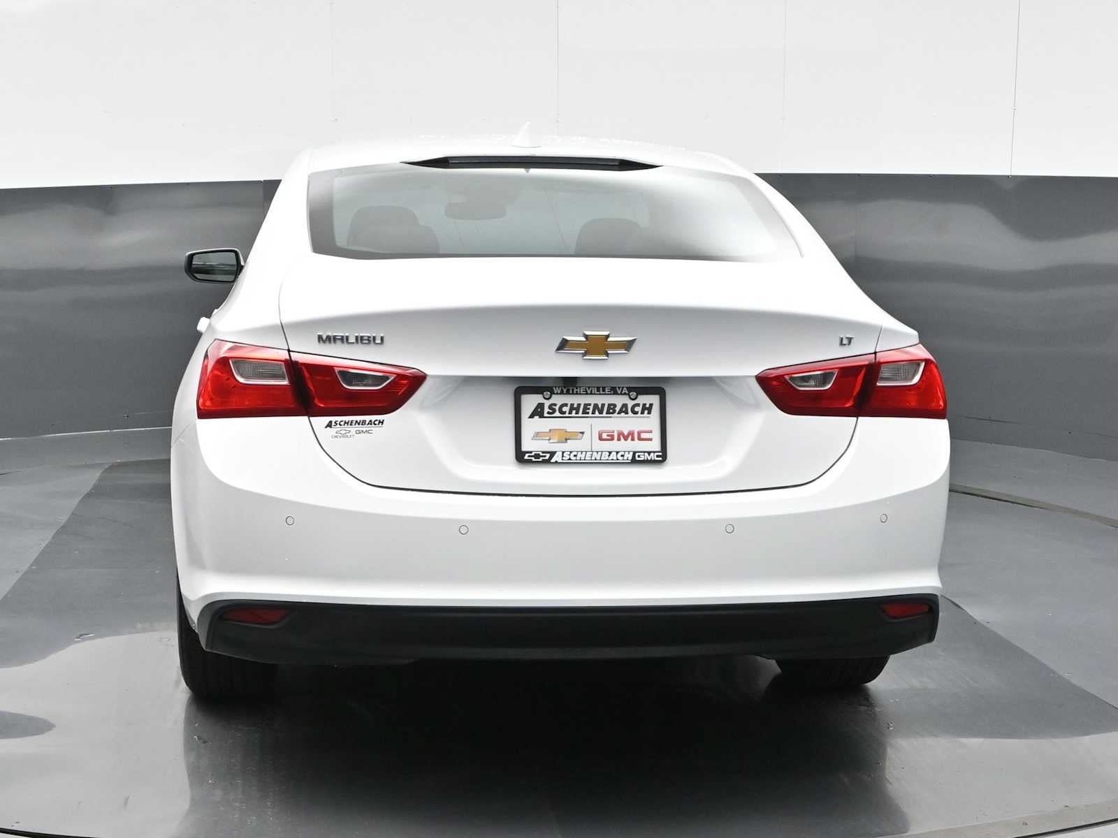 New 2025 Chevrolet Malibu LT FWD image 8
