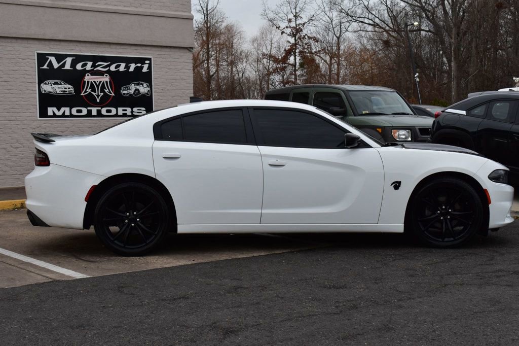 Used 2020 Dodge Charger SXT w/ Cold Weather Package image 4