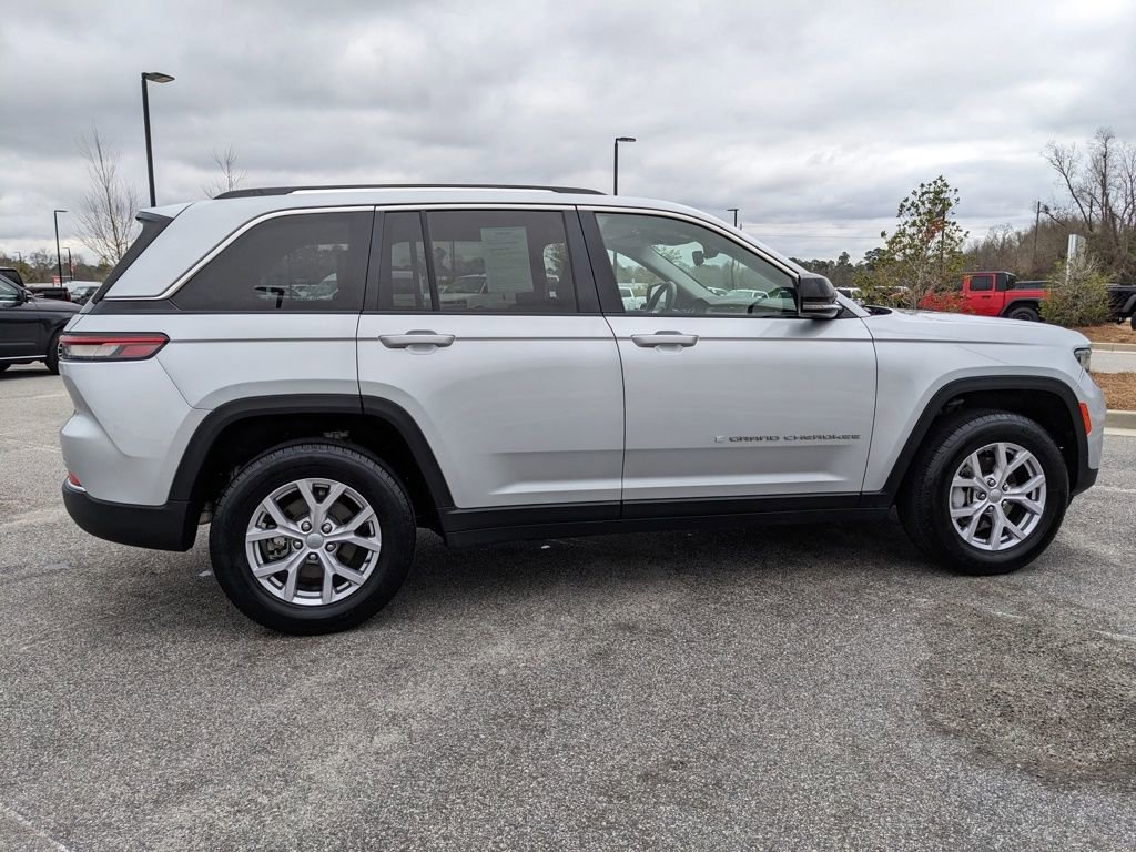 Used 2022 Jeep Grand Cherokee Limited image 22