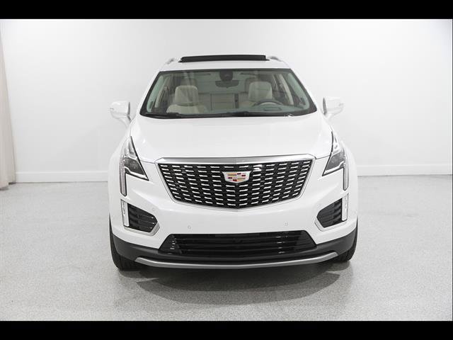 Used 2025 Cadillac XT5 Premium Luxury w/ Technology Package AWD/4WD image 2