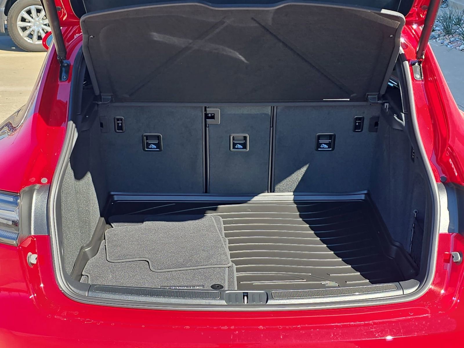 Certified 2026 Porsche Macan GTS image 24