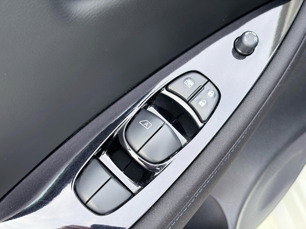 Used 2020 Nissan Leaf SV Plus image 8