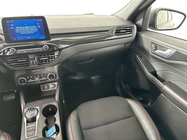 Used 2025 Ford Escape ST-Line AWD/4WD image 24