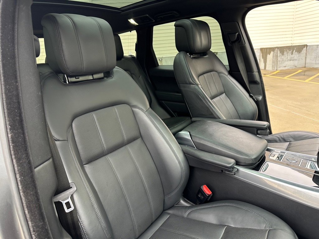 Used 2018 Land Rover Range Rover Sport HSE image 26