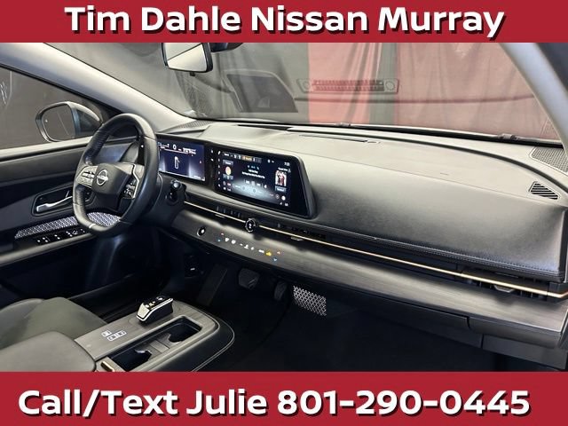 Used 2025 Nissan Ariya AWD image 17