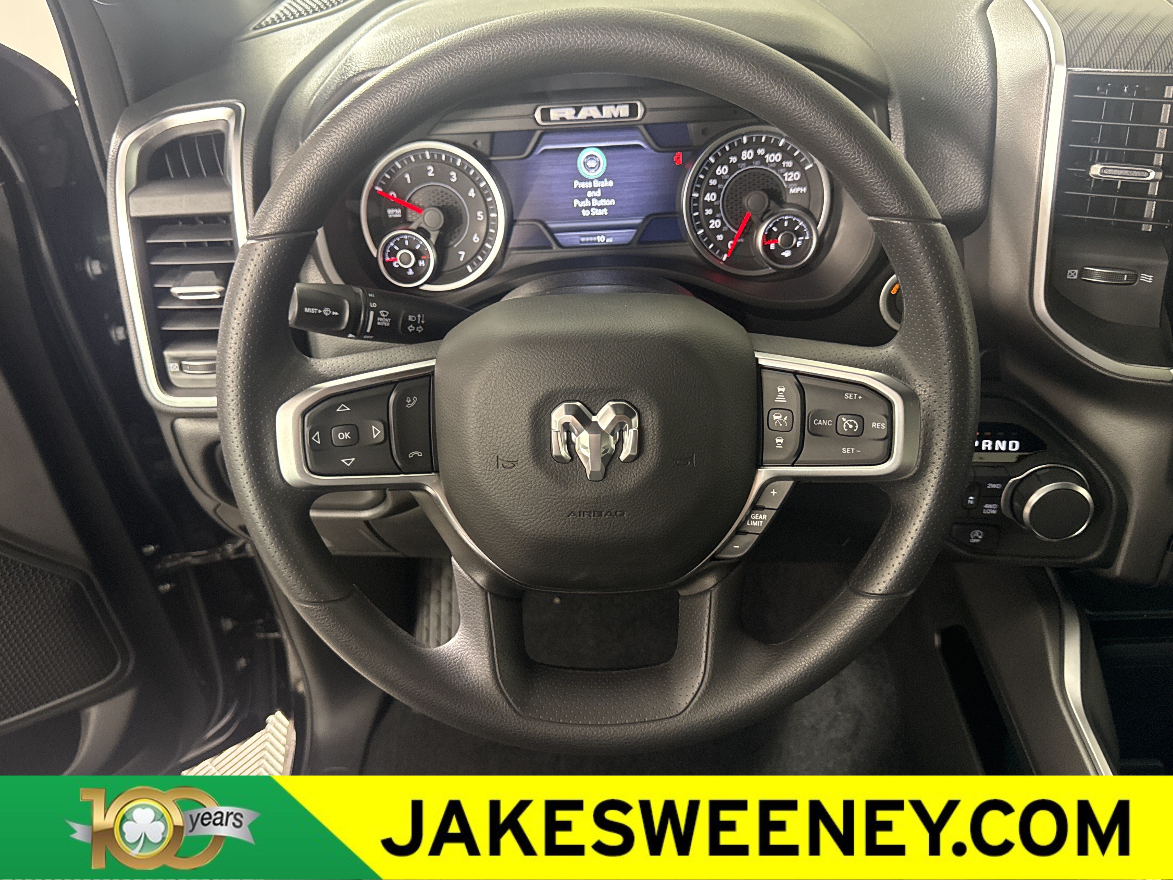 New 2026 RAM 1500 Express AWD/4WD image 16