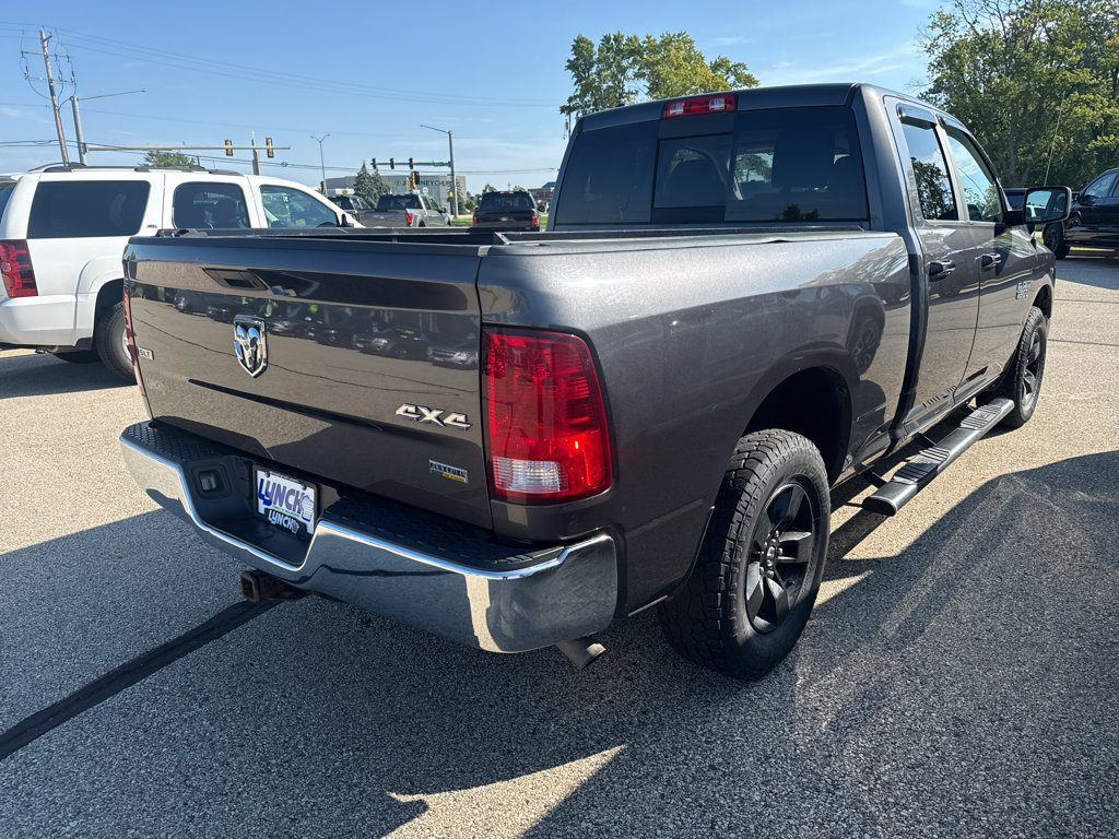 Used 2017 RAM 1500 Classic SLT AWD/4WD image 5