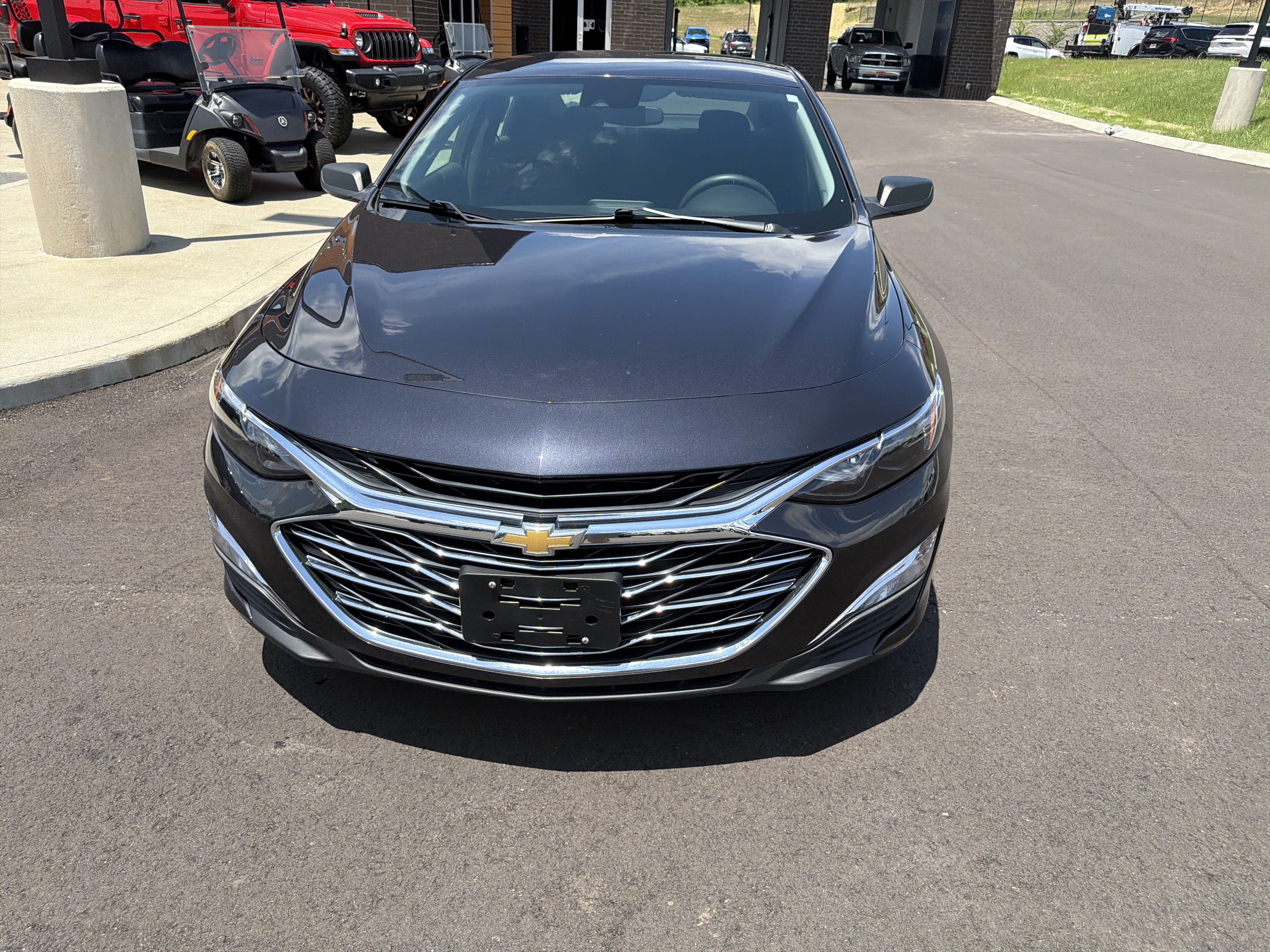 Used 2023 Chevrolet Malibu LS FWD image 3