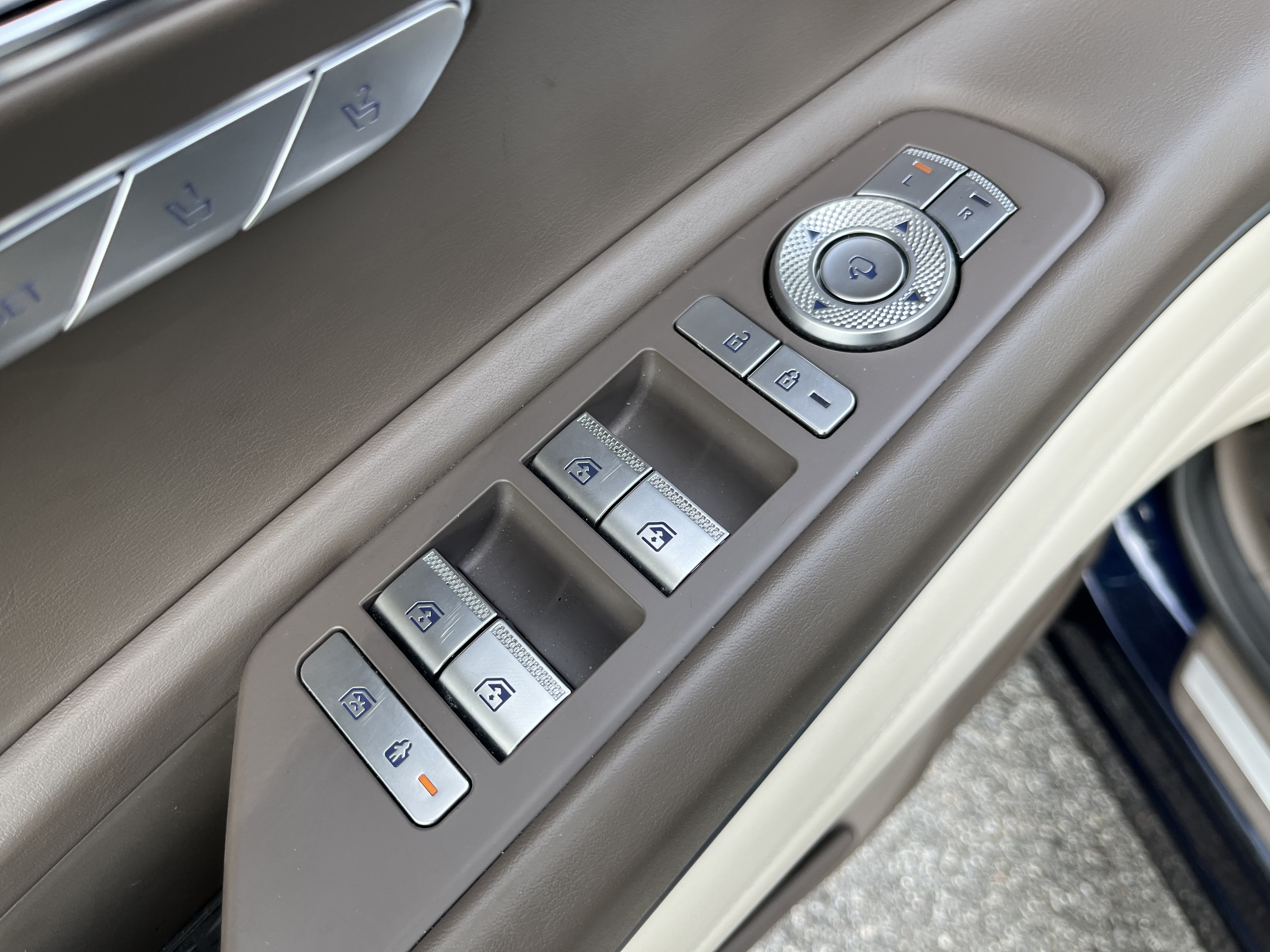 Used 2024 Genesis GV80 2.5T AWD/4WD image 14