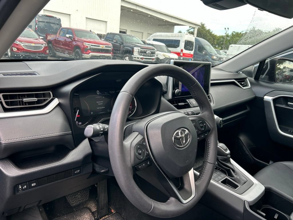 Used 2023 Toyota RAV4 XLE Premium AWD/4WD image 21