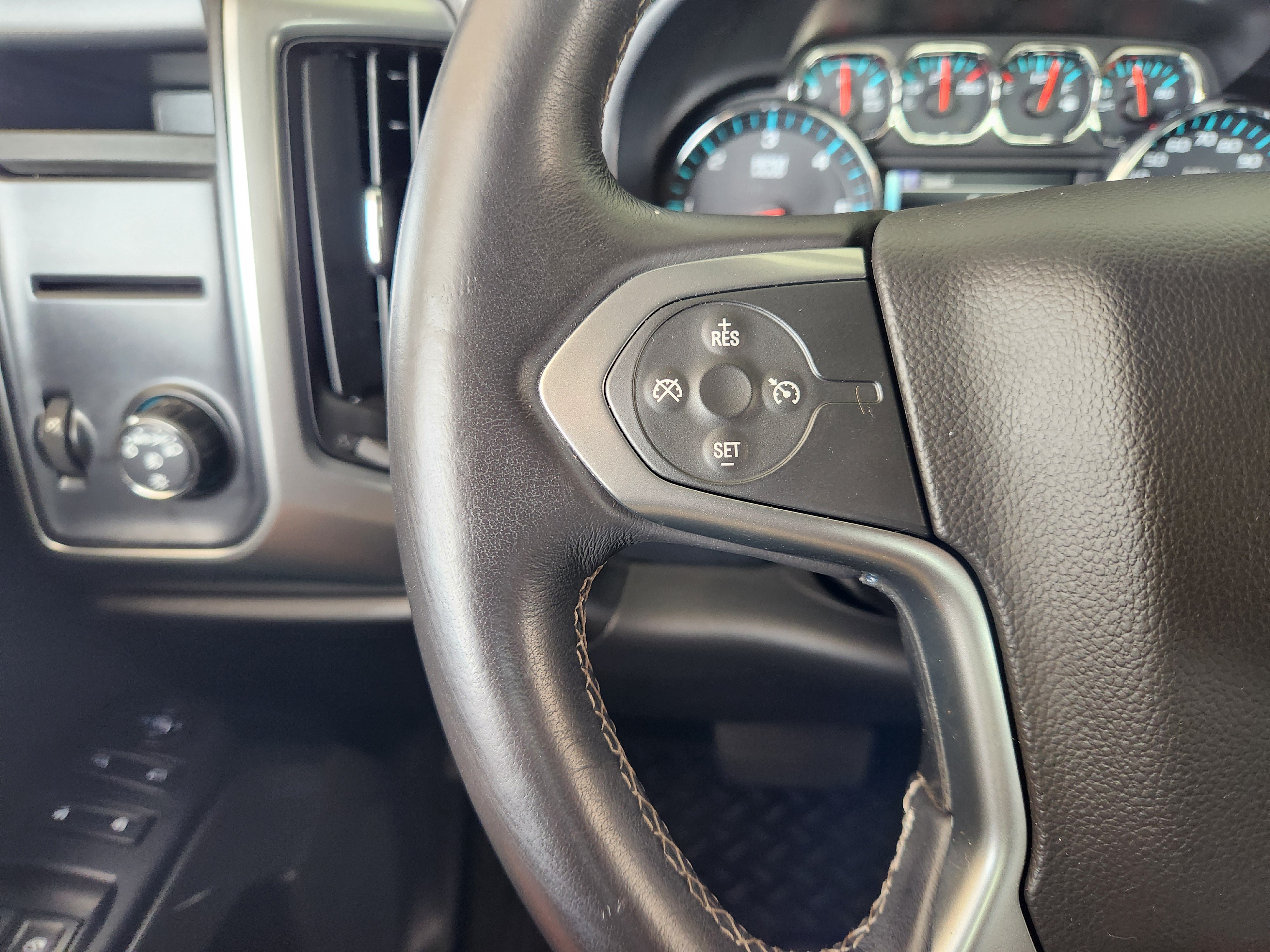 Used 2016 Chevrolet Silverado 1500 LT w/ Texas Edition RWD image 27