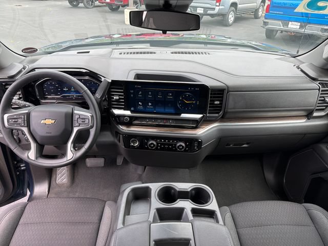 Used 2023 Chevrolet Silverado 1500 LT AWD/4WD image 12