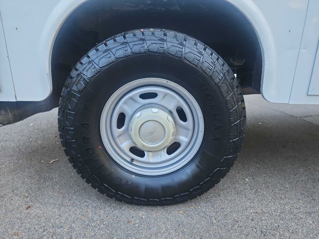 Used 2017 Ford F350 XL w/ Power Equipment Group image 12